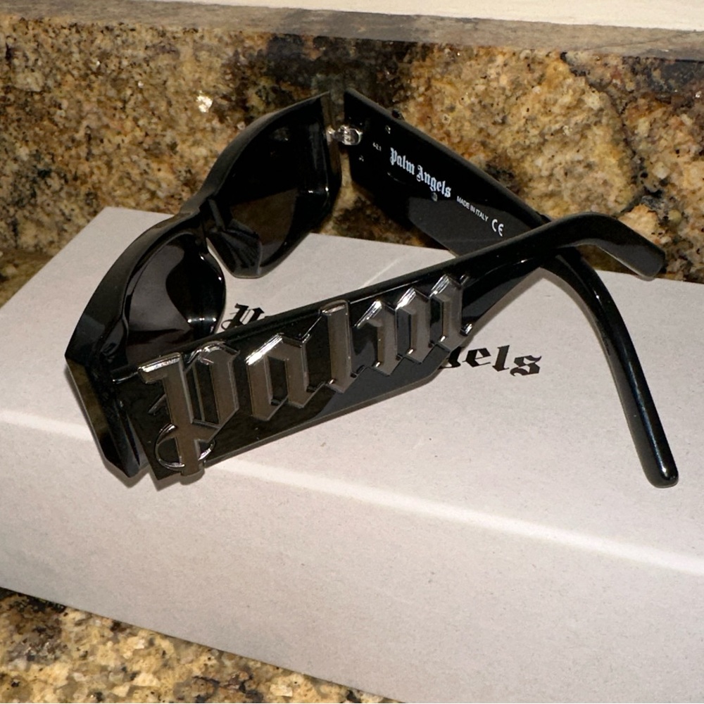 **SOLD** Palm Angels “Angel” Sunglasses Black - Picture 4 of 13